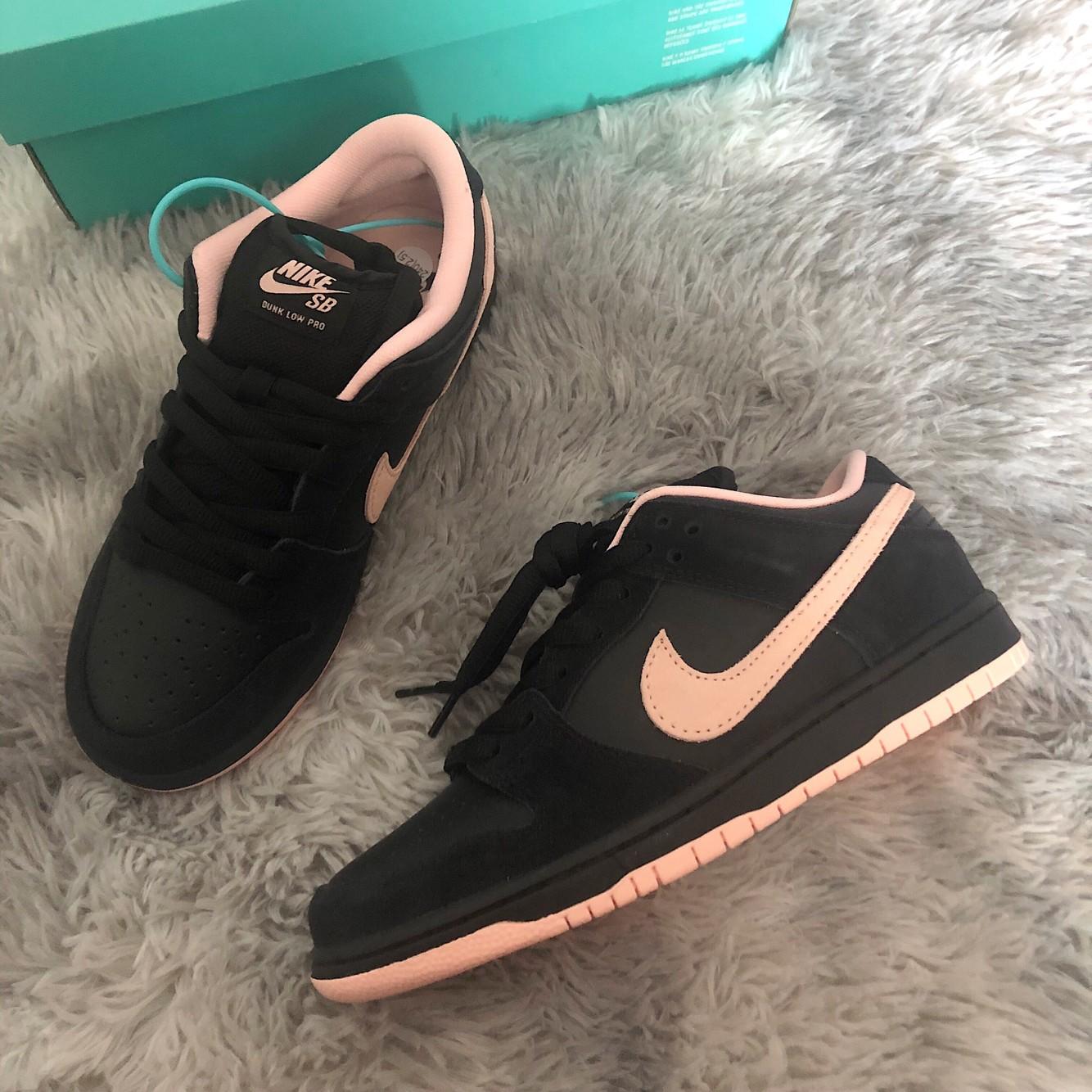 NIKE SB DUNK 黑粉珊瑚/👟